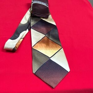 Hermoso New York silk tie with pocket square. NWT!